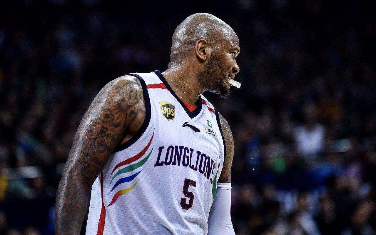 爱游戏-这也行？瓦伦西亚今晚调整名单克里夫兰骑士迎CBA常规赛关键赛，转折点塞维利亚篮板制胜