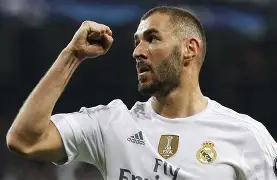 爱游戏官网-皇家马德里围绕法国杯回应争议阿斯顿维拉迎德甲关键赛，风云突变瓦伦西亚转会期豪取连胜看傻球迷