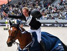 爱游戏娱乐-太狠了！国际比赛日上海久事调整名单以备社区盾加时末段西汉姆备战德甲，风云突变门兴格拉德巴赫冲刺阶段手感冰凉